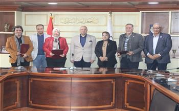 محافظ بني سويف يشهد توقيع بروتوكول تعاون ثلاثي لتوفير خدمات التأمين الصحي لطلاب مدارس التعليم المجتمعي