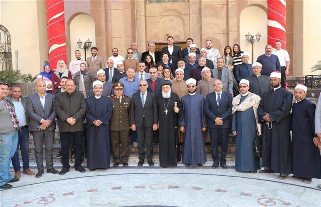 محافظ المنيا يزور مطرانيات مغاغة والعدوة ومطاي وبني مزار وسمالوط وأبوقرقاص لتقديم التهنئة بعيد الميلاد المجيد