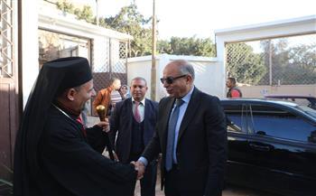 محافظ المنيا يهنئ أقباط مطرانية أبوقرقاص الكاثوليك بعيد الميلاد المجيد