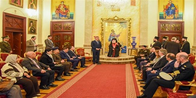 محافظ الإسكندرية يهنئ الطوائف القبطية بعيد الميلاد المجيد