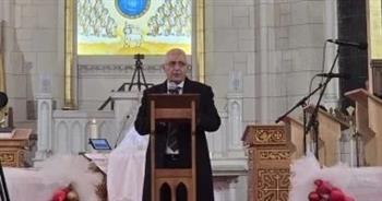 سفير مصر بفرنسا يهنئ الأنبا مارك أسقف باريس والجالية المصرية القبطية بعيد الميلاد المجيد