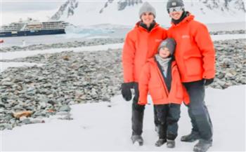 طفل يزور جميع قارات العالم في السابعة من عمره