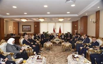 محافظ بورسعيد يستقبل المهنئين بعيد الميلاد المجيد من القيادات التنفيذية والأمنية ونواب المحافظة 