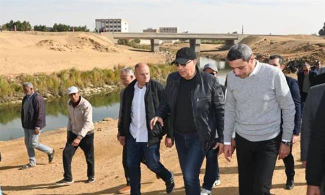 وزير الري يتفقد حالة المنظومة المائية بمحافظة السويس
