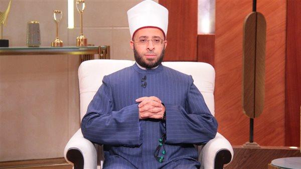 وزير الأوقاف يقدم التهنئة للإخوة الأقباط بعيد الميلاد المجيد بكاتدرائية ميلاد المسيح