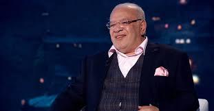 صلاح عبد الله يهنئ الأقباط بعيد الميلاد المجيد: «الصليب في حضن الهلال»