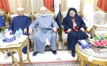 رئيس منطقة سوهاج الأزهرية يقدم التهنئة للمسيحيين بمناسبة أعياد الميلاد المجيدة 