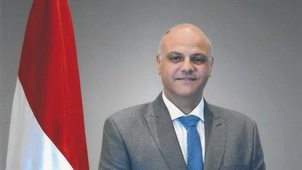 محافظ القليوبية يهنئ الأخوة الأقباط بعيد الميلاد المجيد