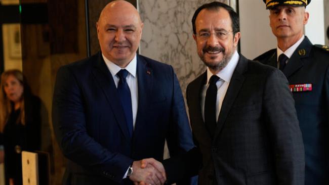 الرئيس اللبناني يتوجه الى نيقوسيا للمشاركة في احتفال تسلم قبرص رئاسة الاتحاد الأوروبي