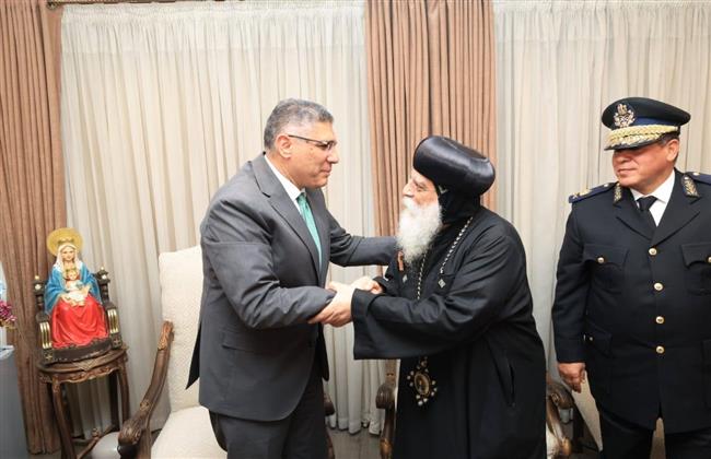 محافظ الجيزة يزور مطرانية أكتوبر وأوسيم للتهنئة بعيد الميلاد المجيد