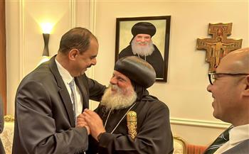 "سراج" يزور مطرانيات البلينا وجرجا للتهنئة بعيد الميلاد المجيد في سوهاج