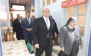 محافظ بني سويف يزور دار أيتام صديقات الكتاب المُقدّس للمعايدة ومشاركة الأطفال فرحتهم صباح يوم عيد الميلاد