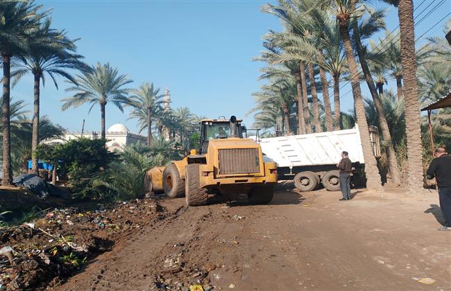 محافظ كفرالشيخ يعلن بدء الحملة الموسعة لتمهيد وتطوير ونظافة الطرق والشوارع