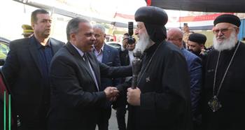 محافظ الشرقية يزور مطرانية فاقوس لتهنئة الإخوة المسيحيين بعيد الميلاد المجيد