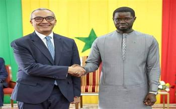 السفير المصري بداكار يلتقي رئيس السنغال وينقل تهنئة الرئيس السيسي بالعام الجديد
