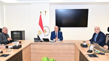 سويلم يتابع موقف المشروعات المائية الجارى تنفيذها فى إطار مبادرة "حياة كريمة"