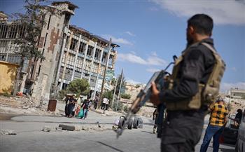 الجيش السوري: نعمل على تأمين الأهالي الذين يرغبون في الخروج هربا من ممارسات تنظيم قسد داخل أحياء في حلب