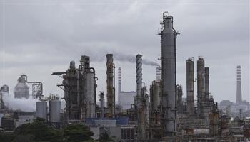 ترامب: سنعمل على استخراج النفط الفنزويلي لسنوات