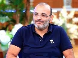 بعد إصابة لقاء سويدان بالعصب السابع.. أيمن بهجت قمر: "محدش هينفعك"  