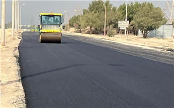 محافظ قنا: استكمال أعمال رصف الطريق الصحراوي الغربي لرفع كفاءة الطرق وتحقيق السيولة المرورية