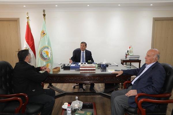 وزير الزراعة يلتقي اتحاد منتجي الدواجن لمتابعة استقرار أسعار السوق  