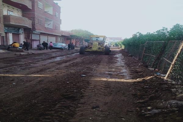 حملة نظافة ورفع مخلفات 80 طنًا بمركز ومدينة سمسطا ببني سويف