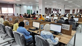 متابعة سير الاختبارات الإلكترونية بجامعة الإسماعيلية الجديدة الأهلية