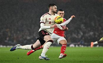 الدوري الإنجليزي.. 75 دقيقة بدون أهداف بين أرسنال وليفربول