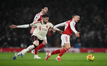 الدوري الإنجليزي.. انطلاق مباراة أرسنال وليفربول في غياب محمد صلاح