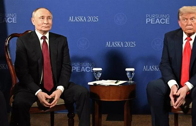 «من الحوار إلى العقوبات».. ترامب يغير استراتيجيته تجاه روسيا بعد حادثة خطف الرئيس الفنزويلي