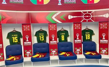 كأس أمم أفريقيا.. قمصان الكاميرون تزين الملعب قبل لقاء المغرب