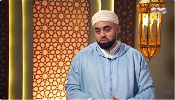 الشيخ البريطاني يشرح كيفية دخوله مجال قارئ القرآن (فيديو)
