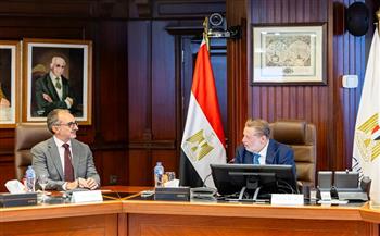 محافظ البنك المركزي يبحث مع «التمويل الدولية» دعم البنية التحتية وزيادة الاستثمارات الخاصة في مصر