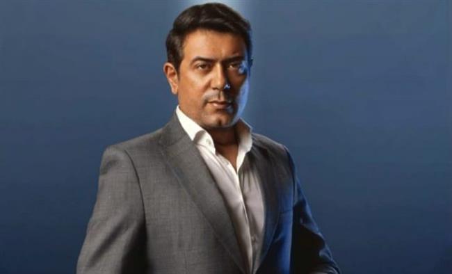 أحمد وفيق يخوض أولى تجاربه في تقديم البرامج بـ«العمدة» 