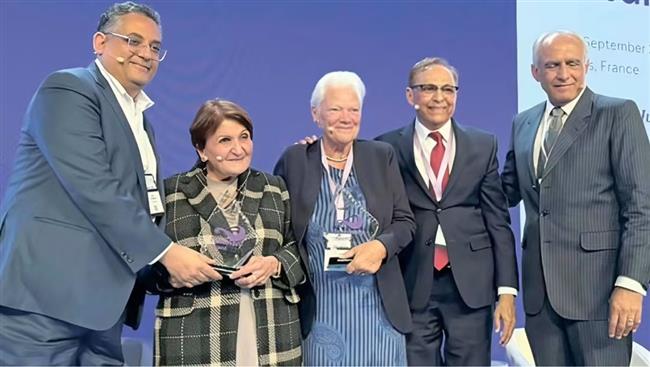 القومي للمرأة يهنئ الدكتورة آمال البشلاوي لفوزها بالجائزة الأولى في «Olaminary Award» للأمراض النادرة