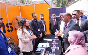 وزير العمل يسلم شهادات لخريجي منح التدريب المهني.. ويفتتح ملتقى توظيف بمعهد "دون بوسكو" الإيطالي بالقاهرة