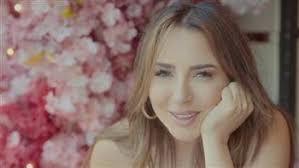 ساندي: دخلنا في ثقب أسود بعد كورونا والسوشيال ميديا أصبح لها نصيب الأسد 