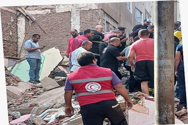 الهلال الأحمر المصري يستجيب لحادث إنهيار عقار بالمحلة في محافظة الغربية