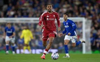 الدوري الإنجليزي.. باركولا وفيرتز يقودان ليفربول في مواجهة مانشستر سيتي