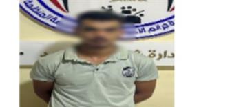 ضبط عاطل بالمنيا استولى على أموال المواطنين بانتحال صفة موظف خدمة عملاء بالبنوك