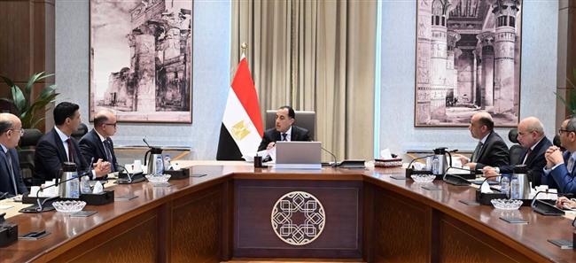 ضمن تحضيرات "منتدى مصر 2026"..«مدبولي» يستعرض محاور جلسة "نحو استثمار منتج وصناعة تنافسية وفرص عمل مستدامة"
