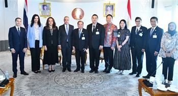 وزير الخارجية يلتقي رئيس وأعضاء لجنة العلاقات الخارجية بمجلس الشيوخ التايلاندي