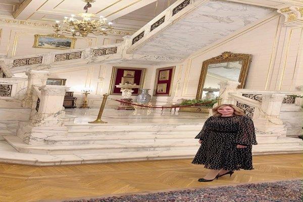إلهام شاهين تتغزل في جمال مصر ورقي قصر القبة: عنوان الشياكة وأحد أجمل القصور