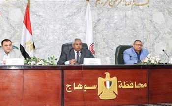 نائب محافظ سوهاج يتابع تسريع ملفات التقنين والتصالح ومواجهة مخالفات البناء   