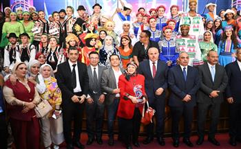 بإقبال جماهيري غفير.. افتتاح الدورة 26 لمهرجان الإسماعيلية الدولي للفنون الشعبية بحضور هشام عطوة| صور 