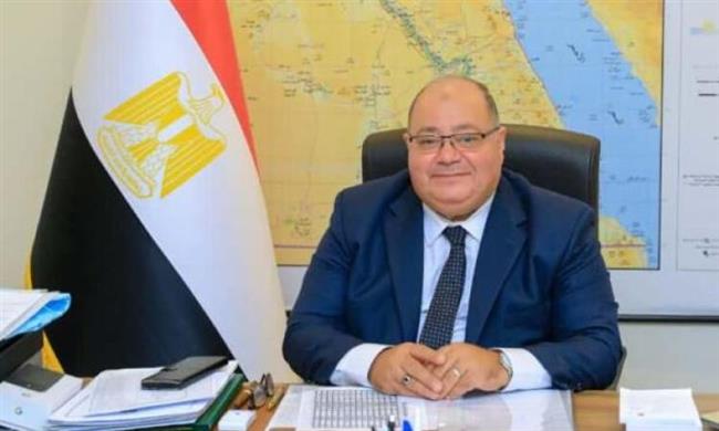 القنصل المصري بالرياض يتابع حالات المصابين جراء اعتداء الحوثيين على مطار الملك خالد