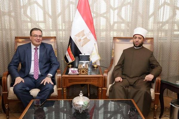 وزير الأوقاف يبحث مع رئيس الجهاز المركزي للتنظيم والإدارة تعزيز التعاون المشترك