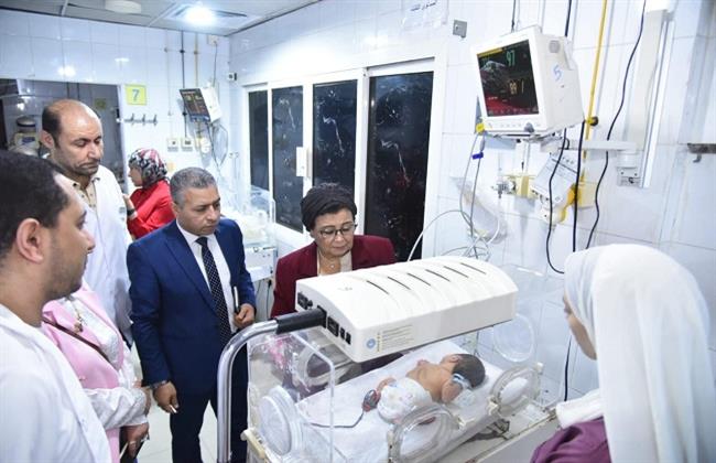 نائب وزير الصحة تتفقد المنشآت الصحية بالدقهلية وتوجه بتحسين أداء خدمات رعاية الأم والطفل