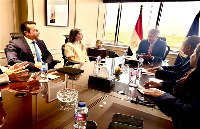وزير السياحة والآثار يبحث مع مسئولي شركة MasterCard سبل تعزيز التعاون المشترك خلال الفترة المقبلة