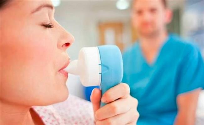 غاز الضحك يصيب 120 ممرضة وقابلة في بريطانيا.. وتعويضات بمليون دولار